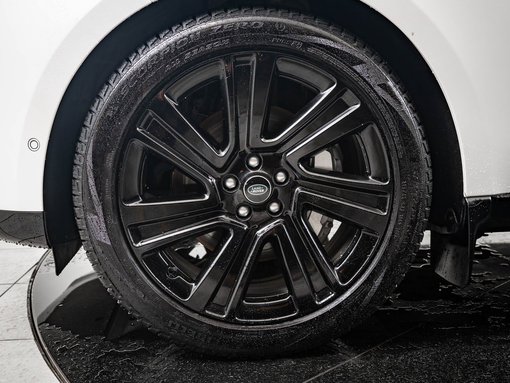 Used 2022 Land Rover Range Rover SE image 13