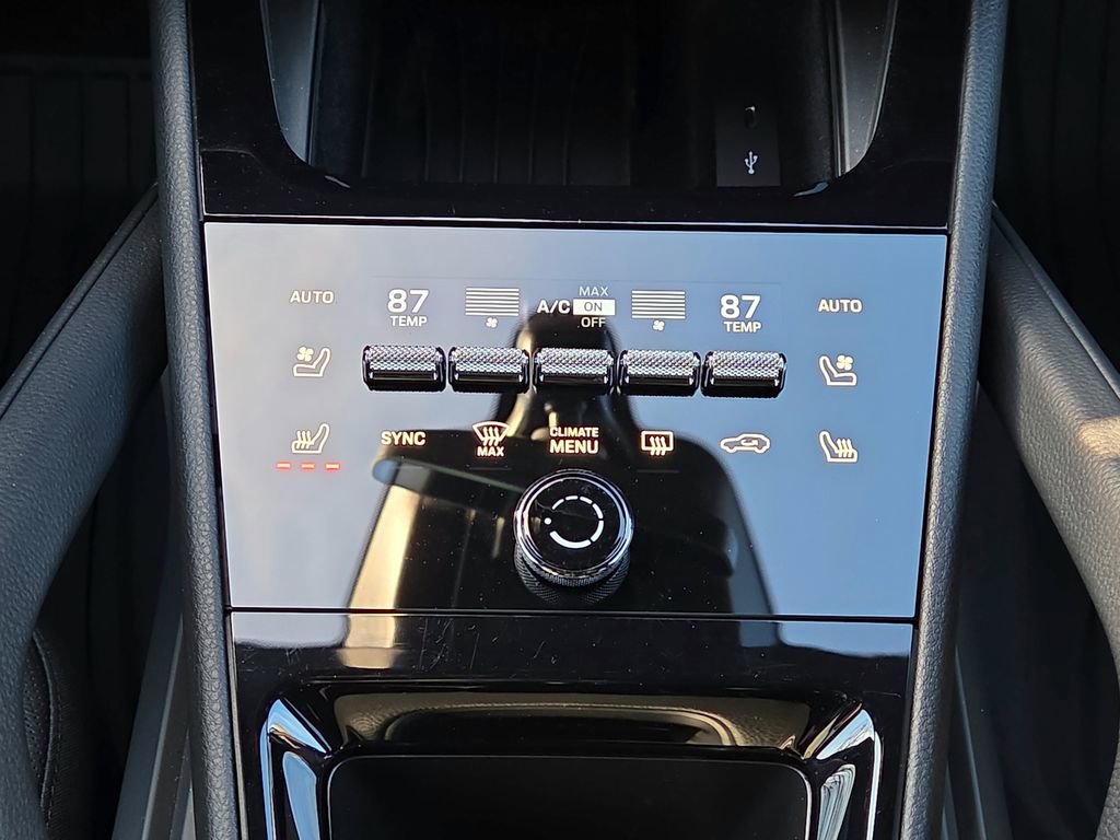 Certified 2025 Porsche Cayenne image 13