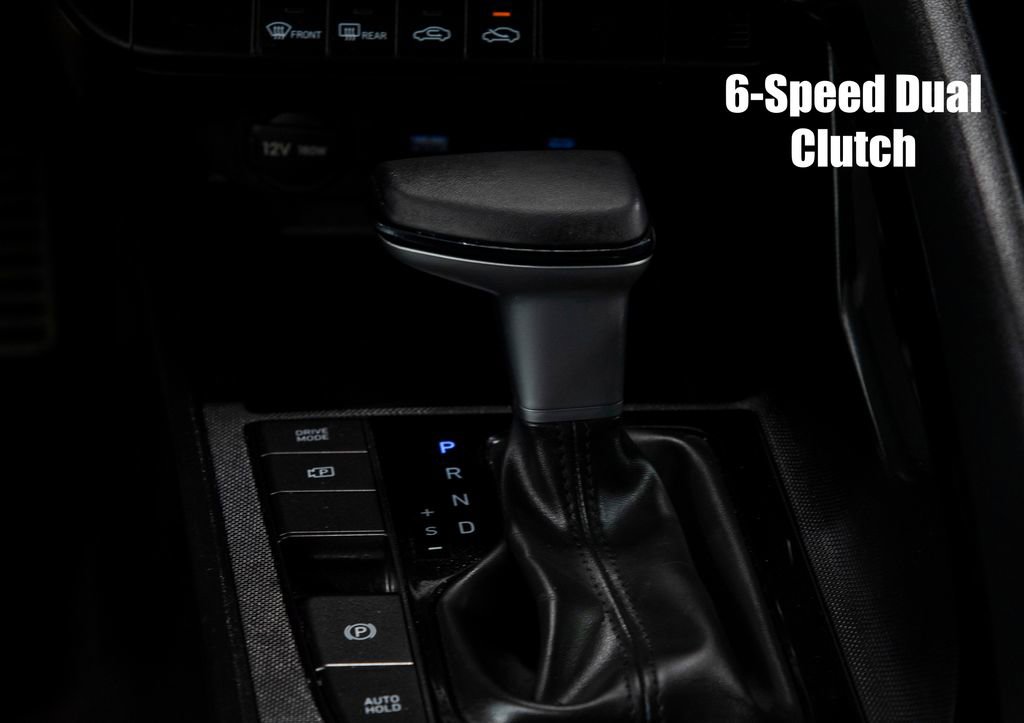 Used 2025 Hyundai Elantra SEL image 24