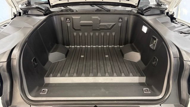 Used 2023 GMC Hummer EV Edition 1 AWD/4WD image 9