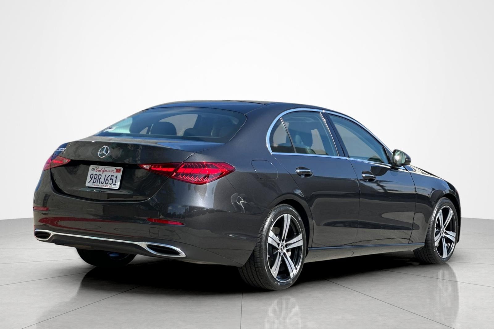 Used 2022 Mercedes-Benz C 300 Sedan image 5