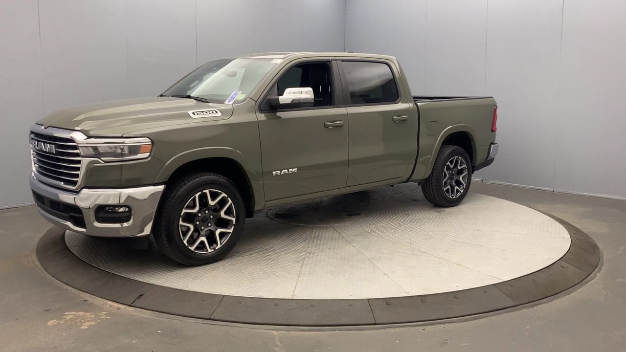 Used 2026 RAM 1500 Laramie AWD/4WD image 9