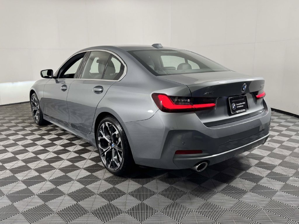 Used 2026 BMW 330i xDrive Sedan AWD/4WD image 8