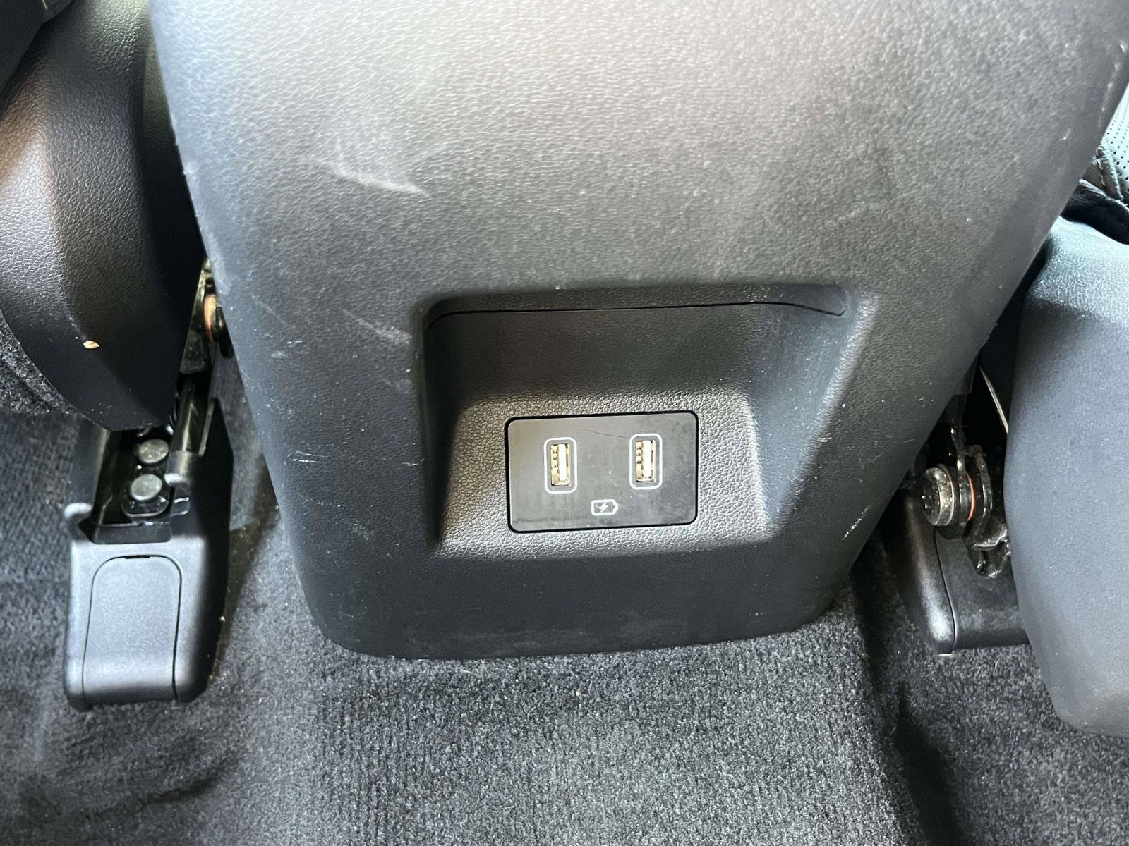 Used 2022 Hyundai Santa Cruz Limited image 8