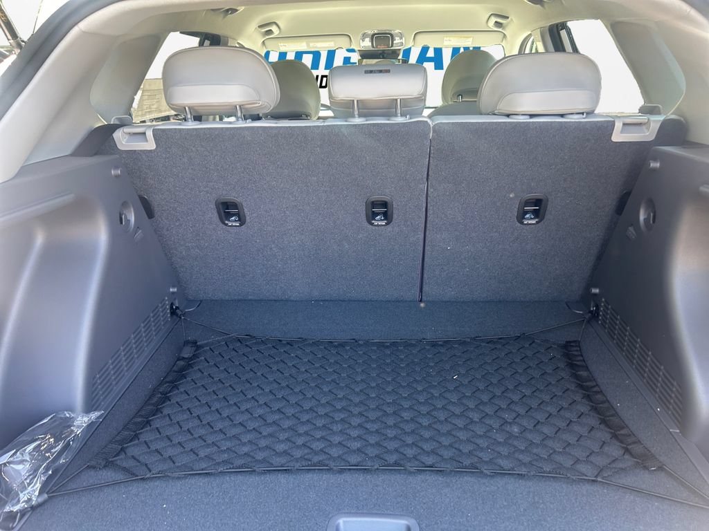 New 2026 Hyundai Kona SEL Premium FWD image 16