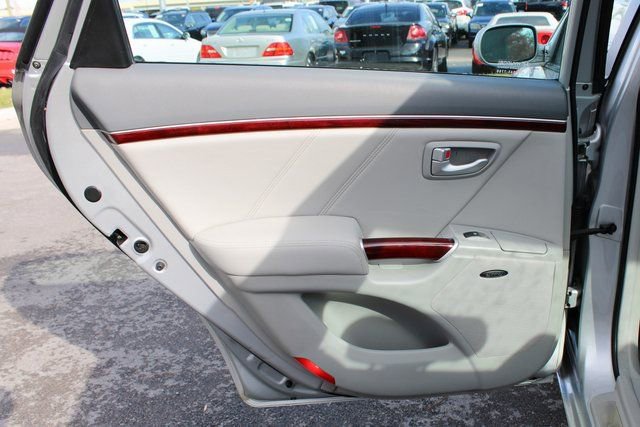 Used 2006 Hyundai Azera Limited image 30