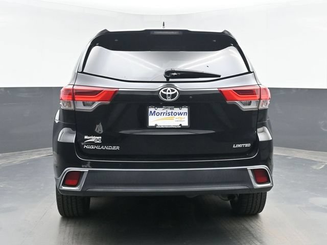 Used 2019 Toyota Highlander Limited FWD image 13
