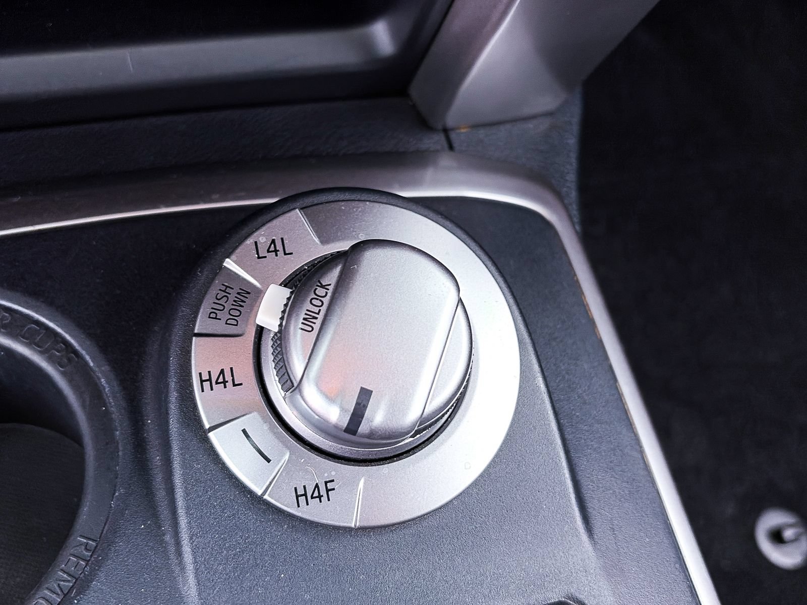 Used 2022 Toyota 4Runner Limited AWD/4WD image 27