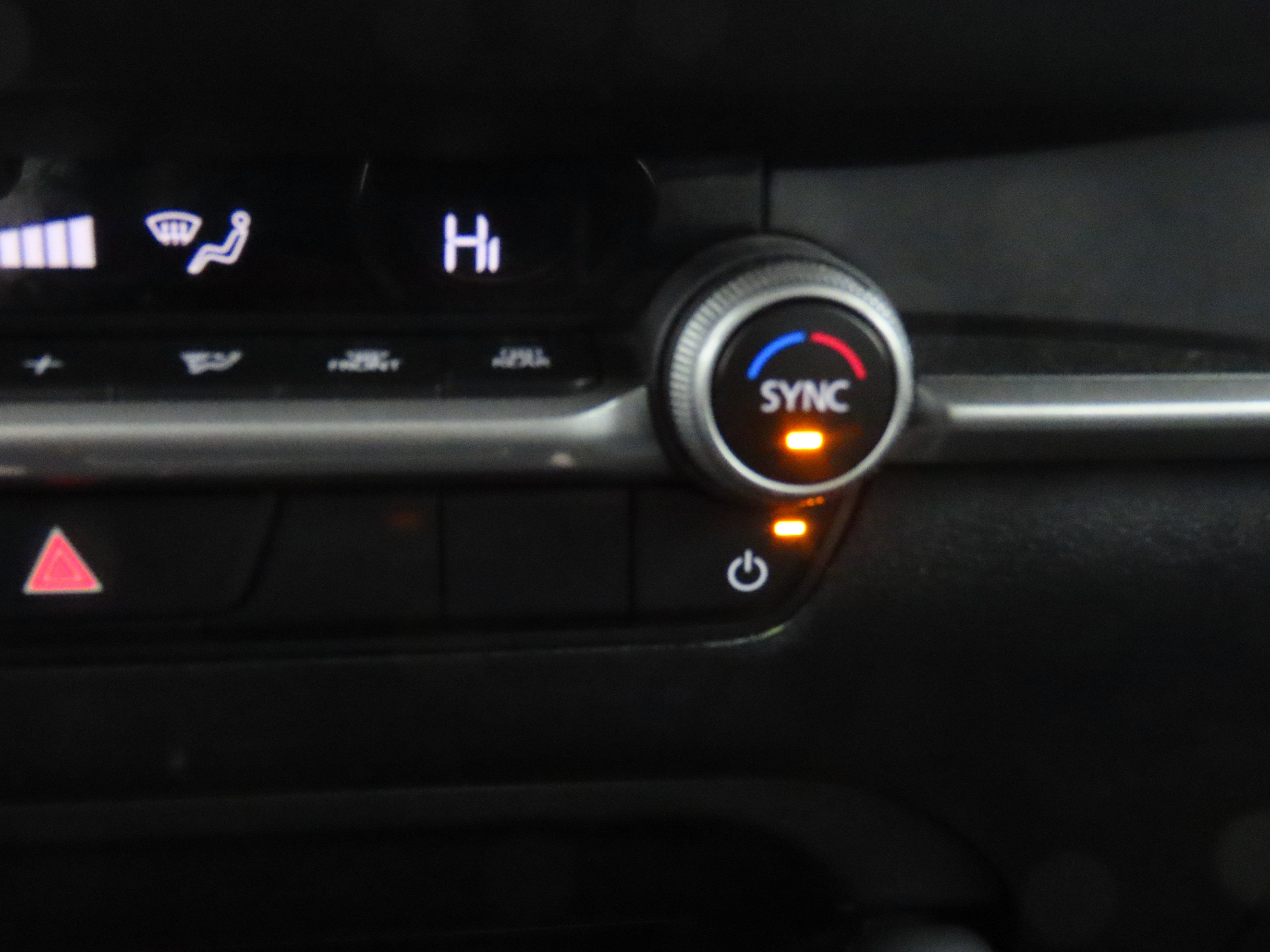 Used 2024 MAZDA MAZDA3 s image 27