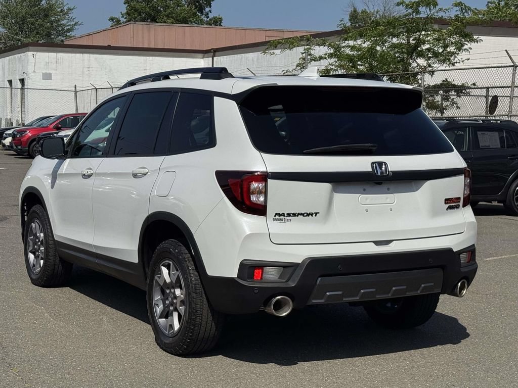 Certified 2022 Honda Passport TrailSport image 4