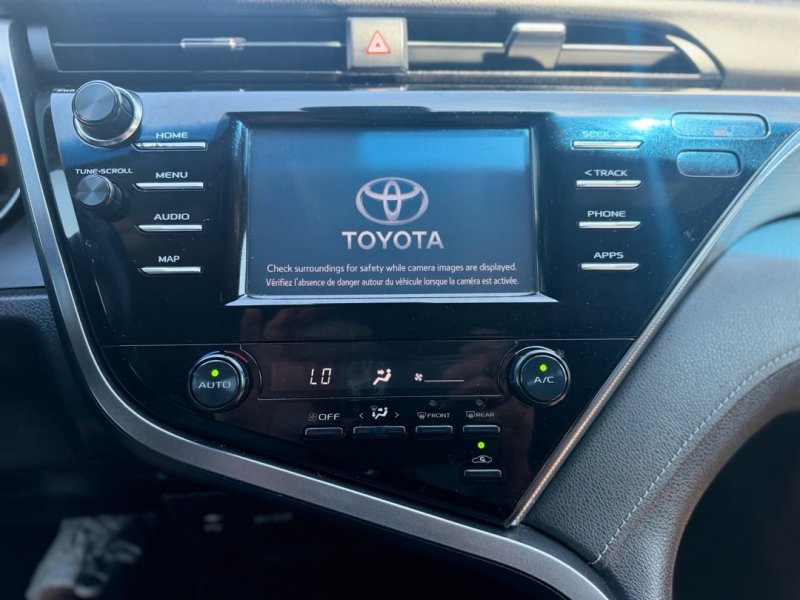 Used 2019 Toyota Camry SE FWD image 20