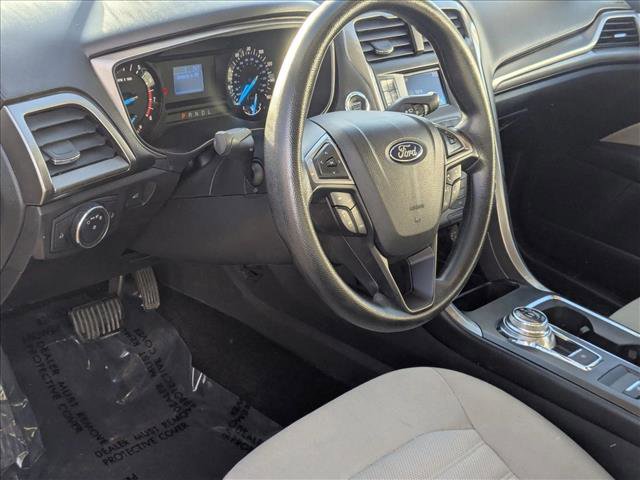 Used 2017 Ford Fusion S image 10