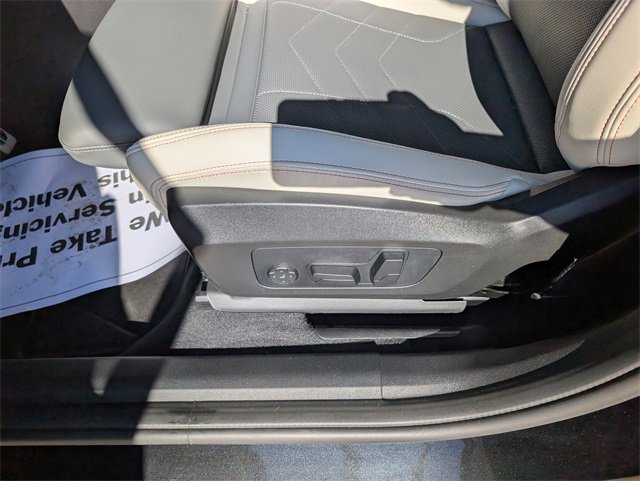 Used 2025 BMW X2 xDrive28i w/ Technology Package image 15
