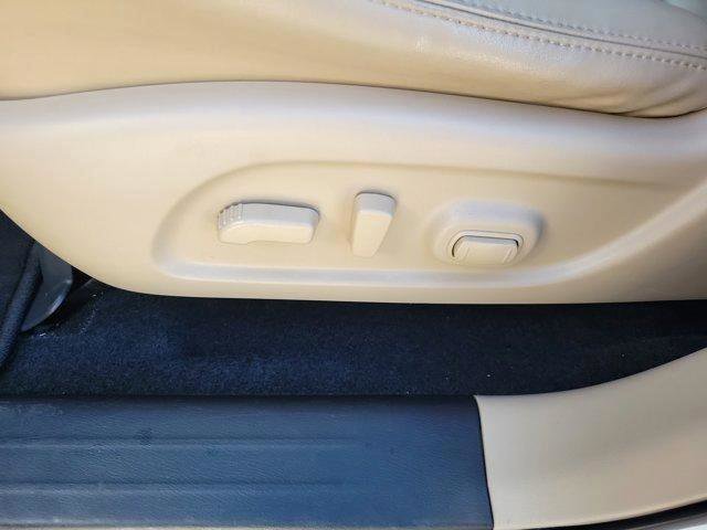 Used 2020 Nissan Pathfinder SL AWD/4WD image 19