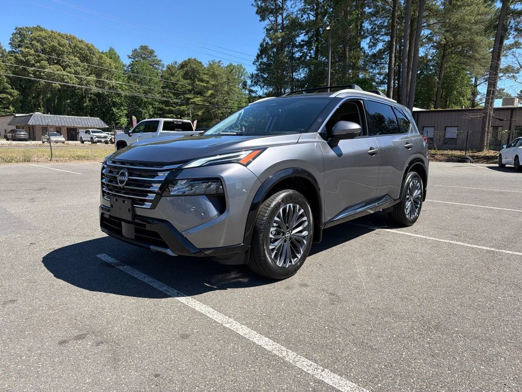 New 2026 Nissan Rogue Platinum AWD/4WD image 2