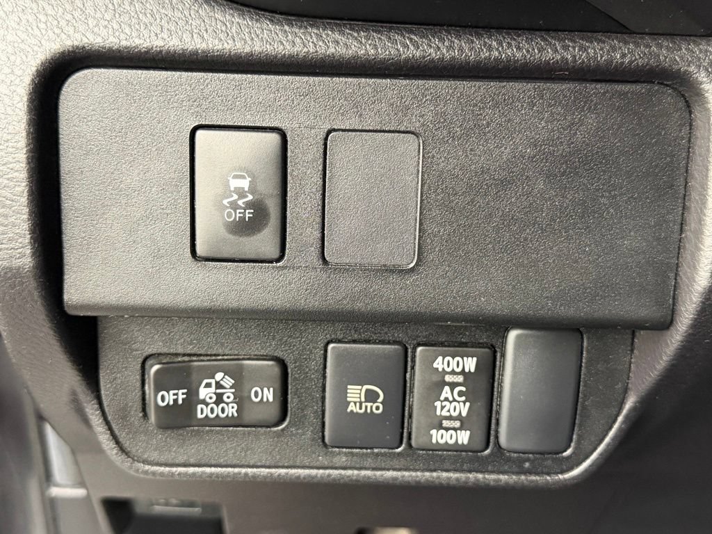 Certified 2023 Toyota Tacoma TRD Sport AWD/4WD image 29