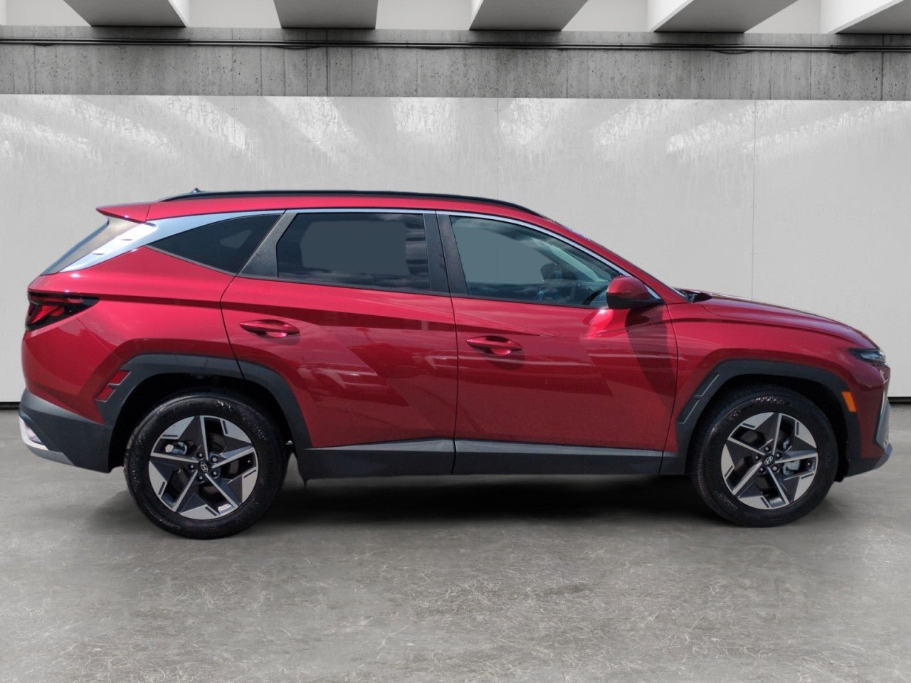 Used 2025 Hyundai Tucson SEL FWD image 8