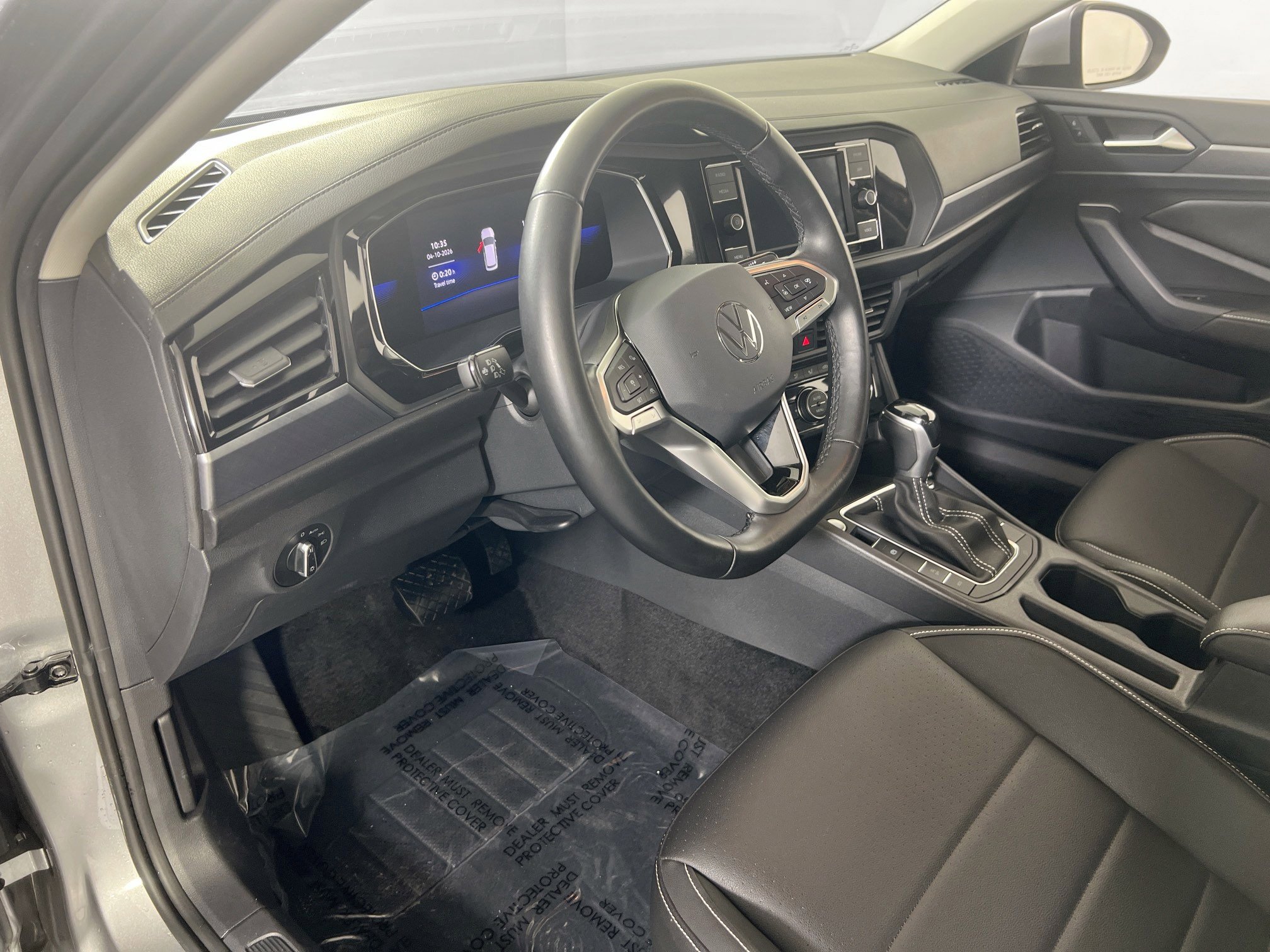 Used 2023 Volkswagen Jetta SE FWD image 9