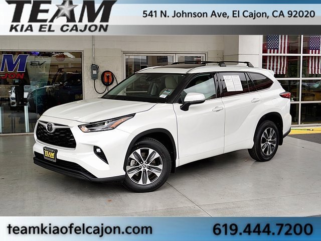 Used 2022 Toyota Highlander XLE