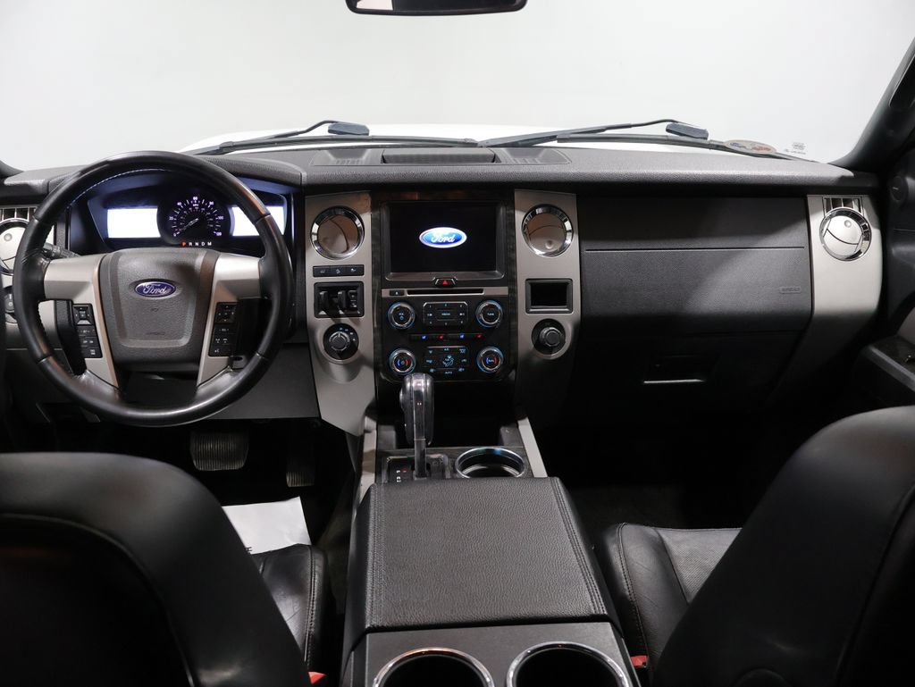 Used 2016 Ford Expedition Limited AWD/4WD image 18