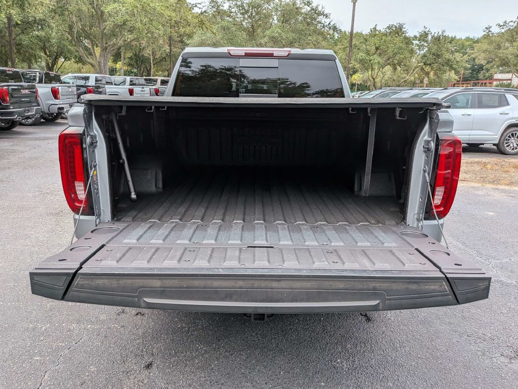 Used 2024 GMC Sierra 1500 SLT w/ SLT Premium Plus Package AWD/4WD image 12