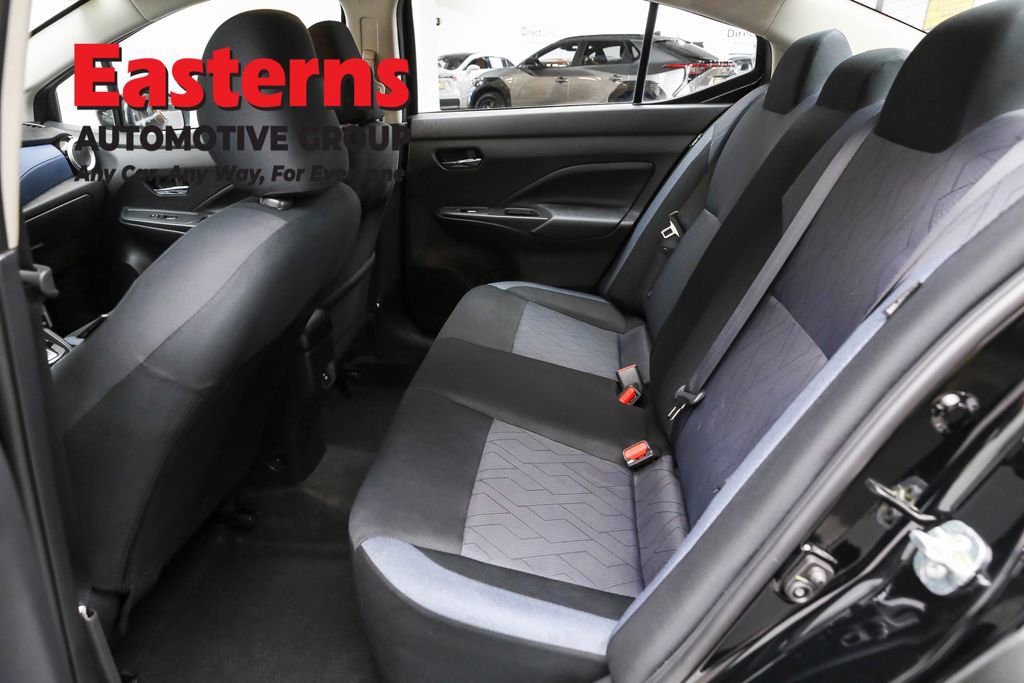 Used 2023 Nissan Versa SV image 21