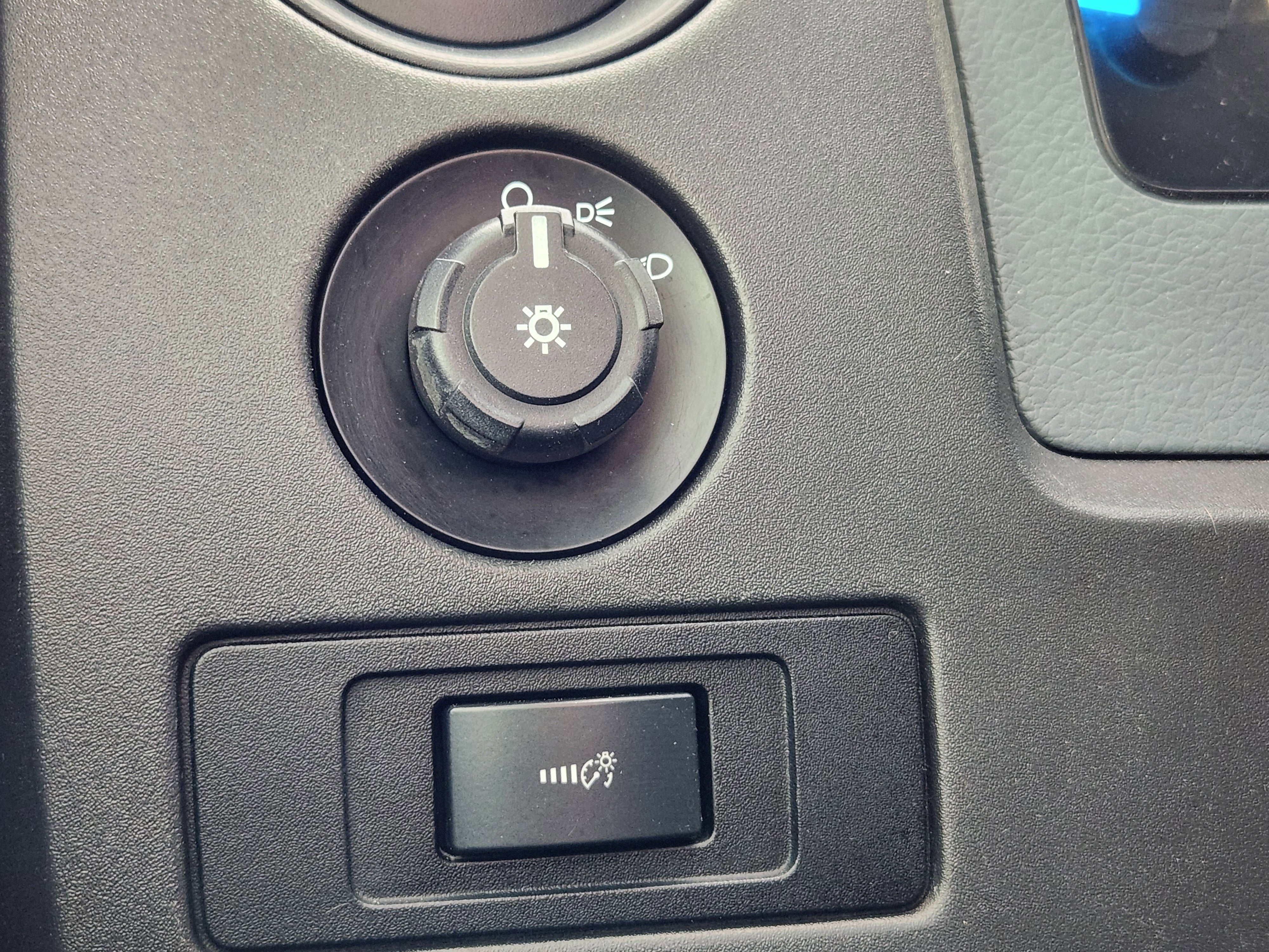 Used 2014 Ford F150 XL image 25