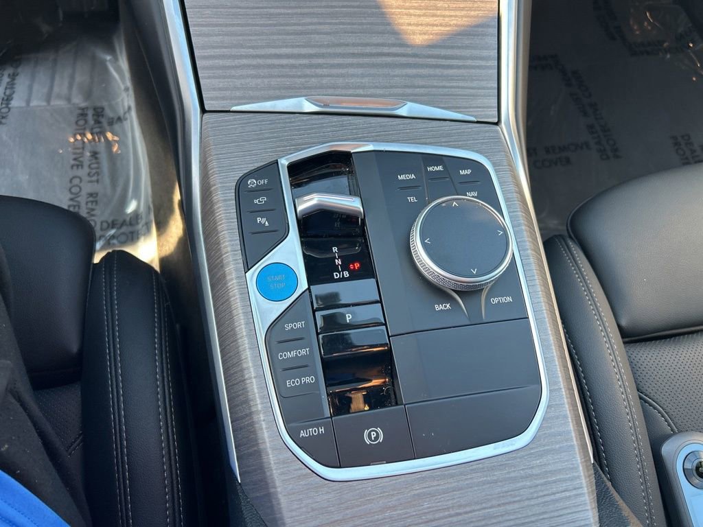 Used 2025 BMW i4 xDrive40i AWD/4WD image 42