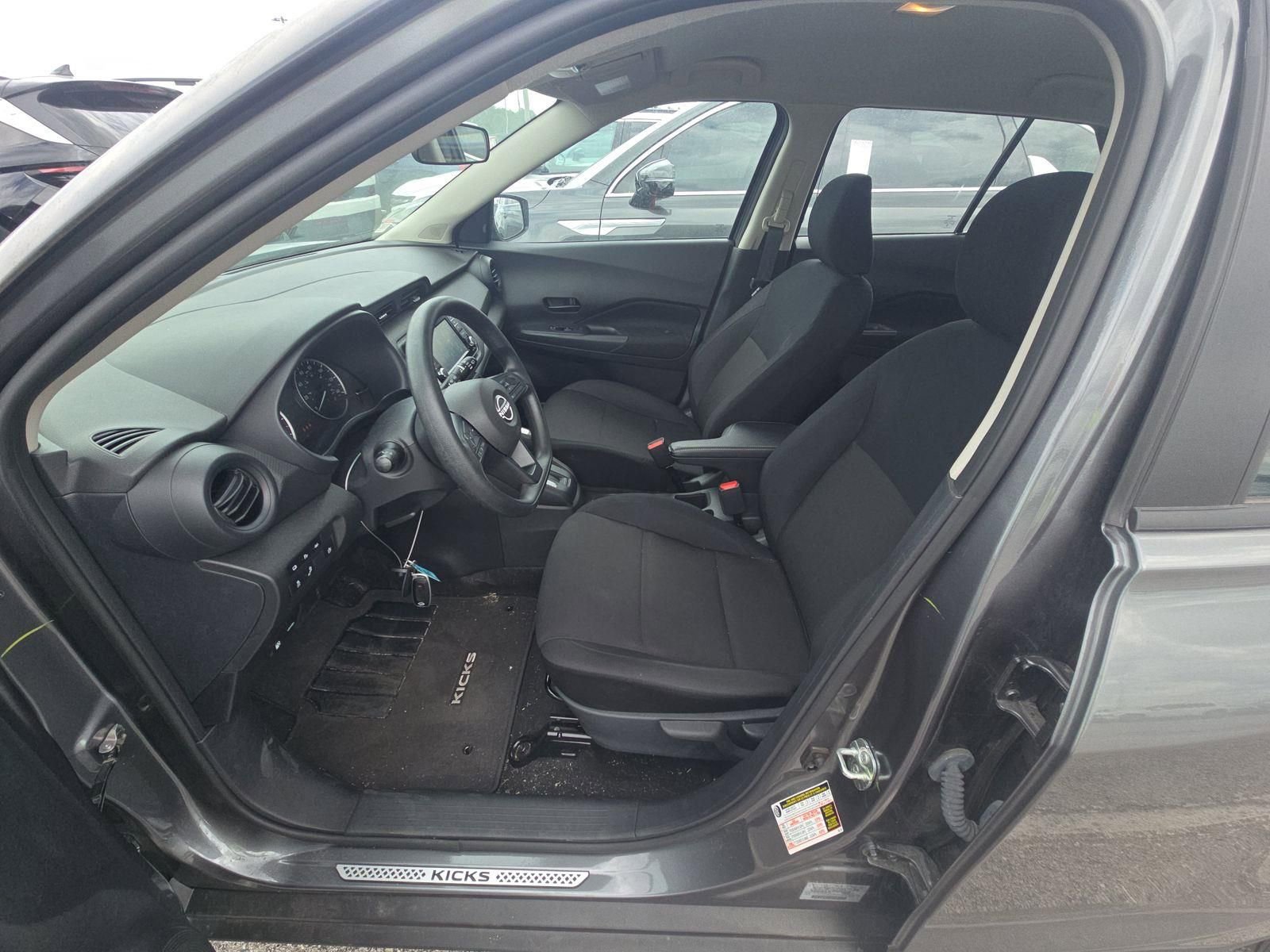 Used 2024 Nissan Kicks S FWD image 9