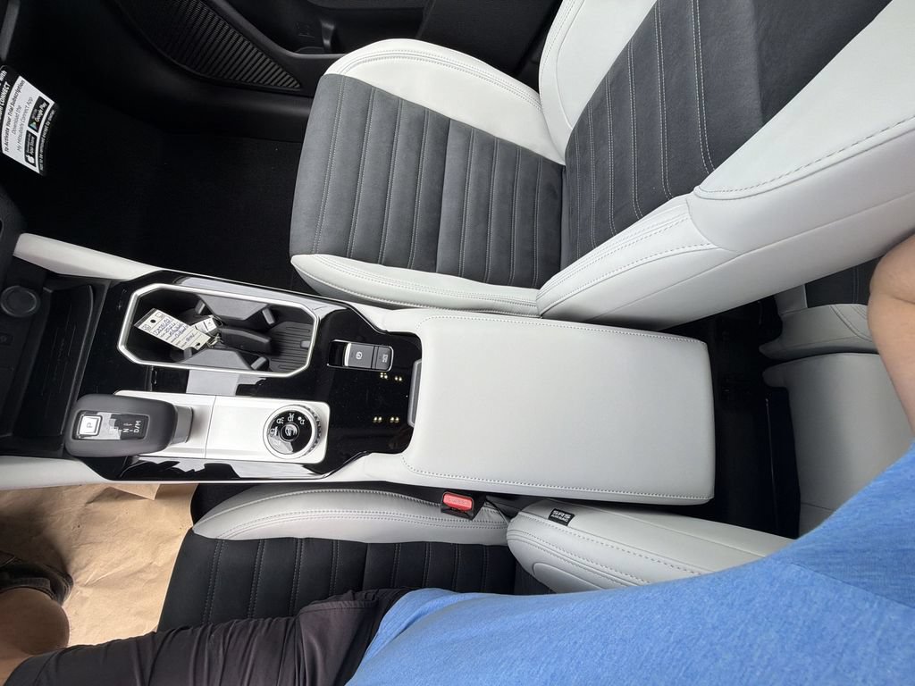 New 2026 Mitsubishi Outlander SE FWD image 21