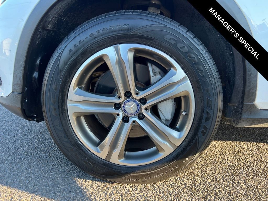 Used 2017 Mercedes-Benz GLC 300 w/ Premium 1 Package image 10