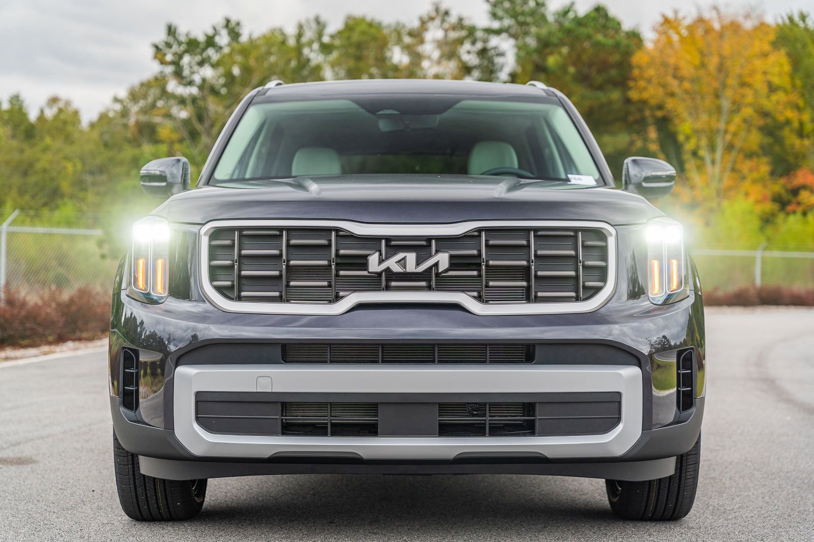New 2025 Kia Telluride S image 2