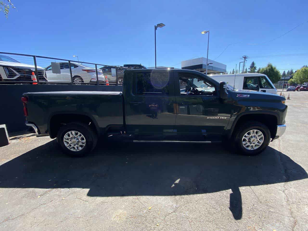 Used 2025 Chevrolet Silverado 2500 LT w/ Safety Package AWD/4WD image 7
