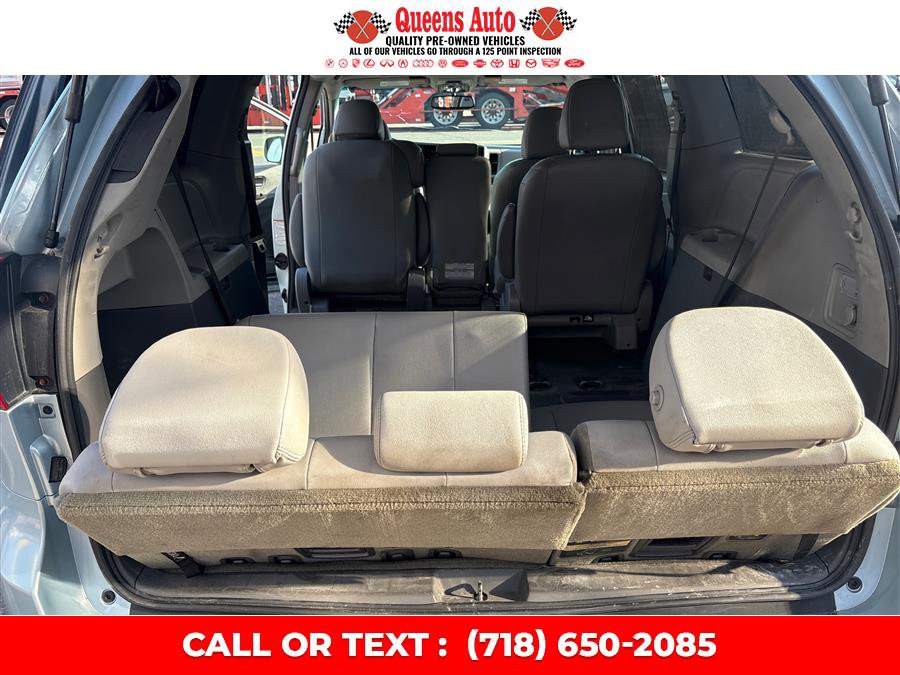 Used 2017 Toyota Sienna XLE image 14
