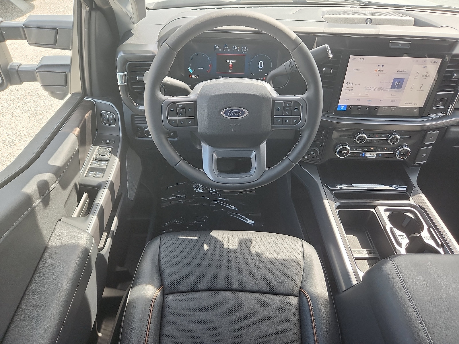 New 2026 Ford F250 Lariat w/ FX4 Off-Road Package AWD/4WD image 7