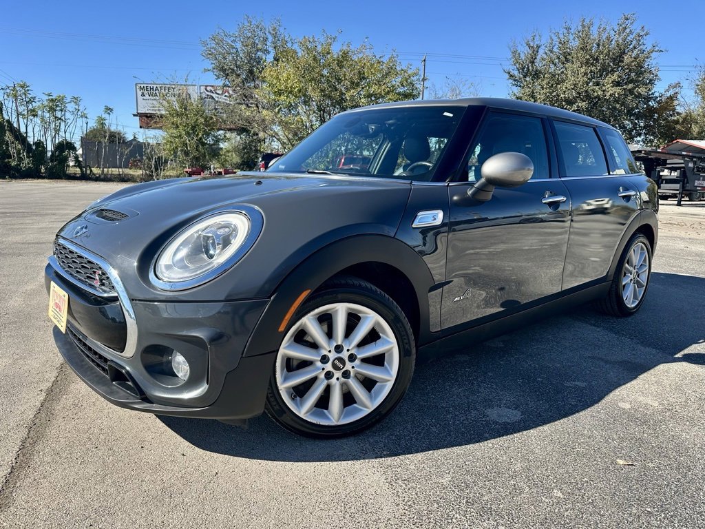 Used 2017 MINI Cooper Clubman S image 1