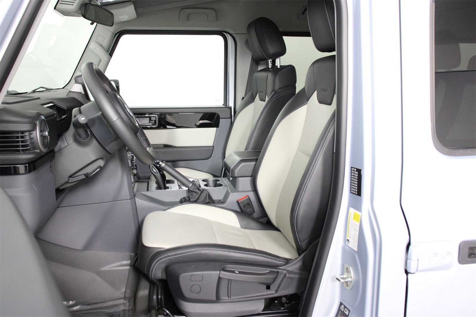 Used 2024 INEOS Grenadier Fieldmaster Edition image 29