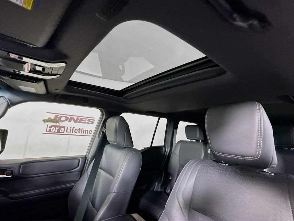 Used 2025 Toyota Land Cruiser w/ Premium Package AWD/4WD image 10