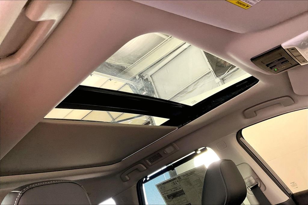 New 2026 Nissan Pathfinder Platinum w/ Accent Package image 25