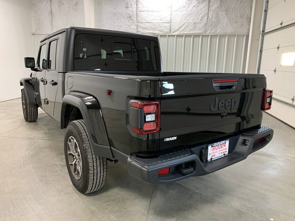 Used 2024 Jeep Gladiator Sport image 6