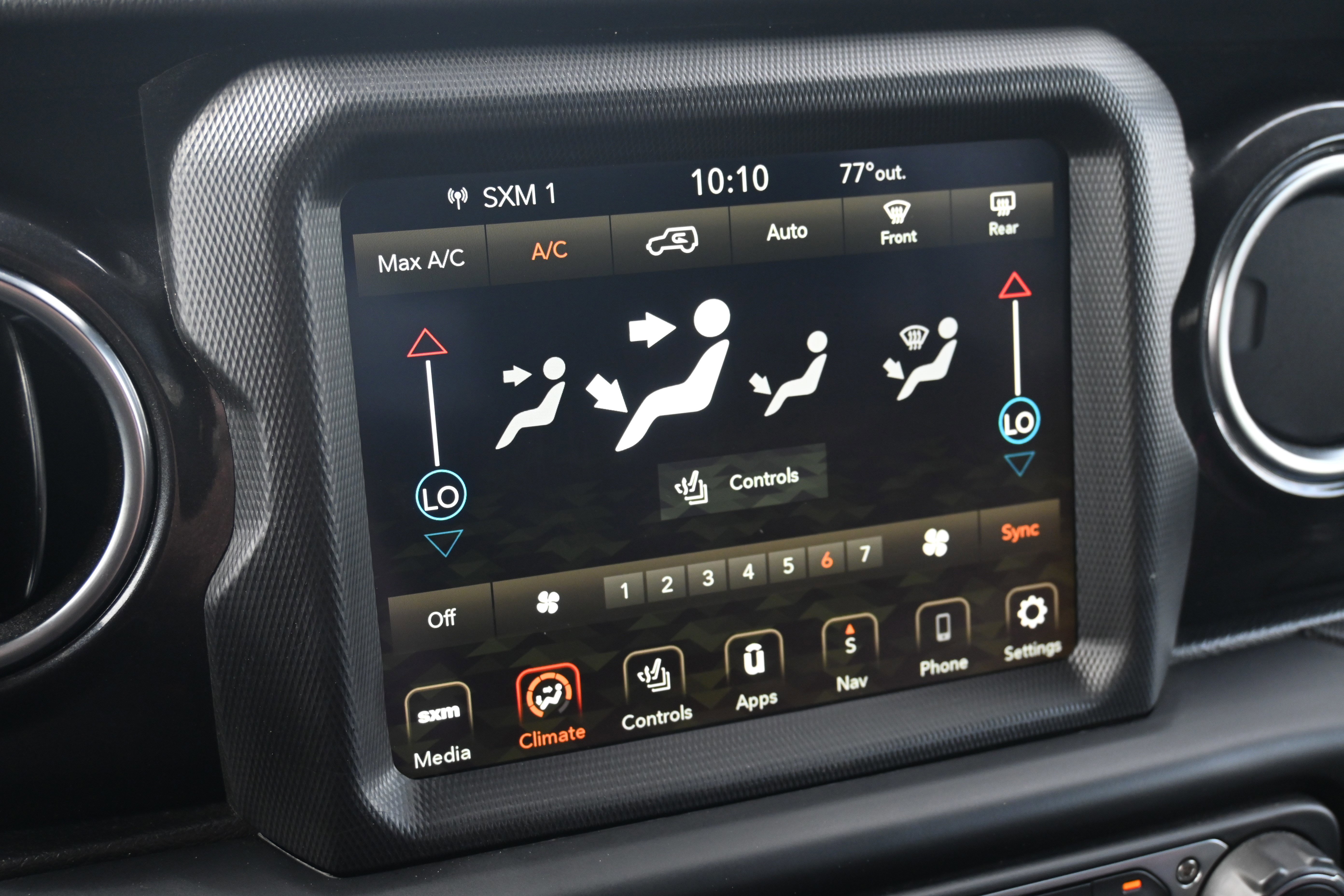 Used 2021 Jeep Wrangler Unlimited Rubicon AWD/4WD image 27
