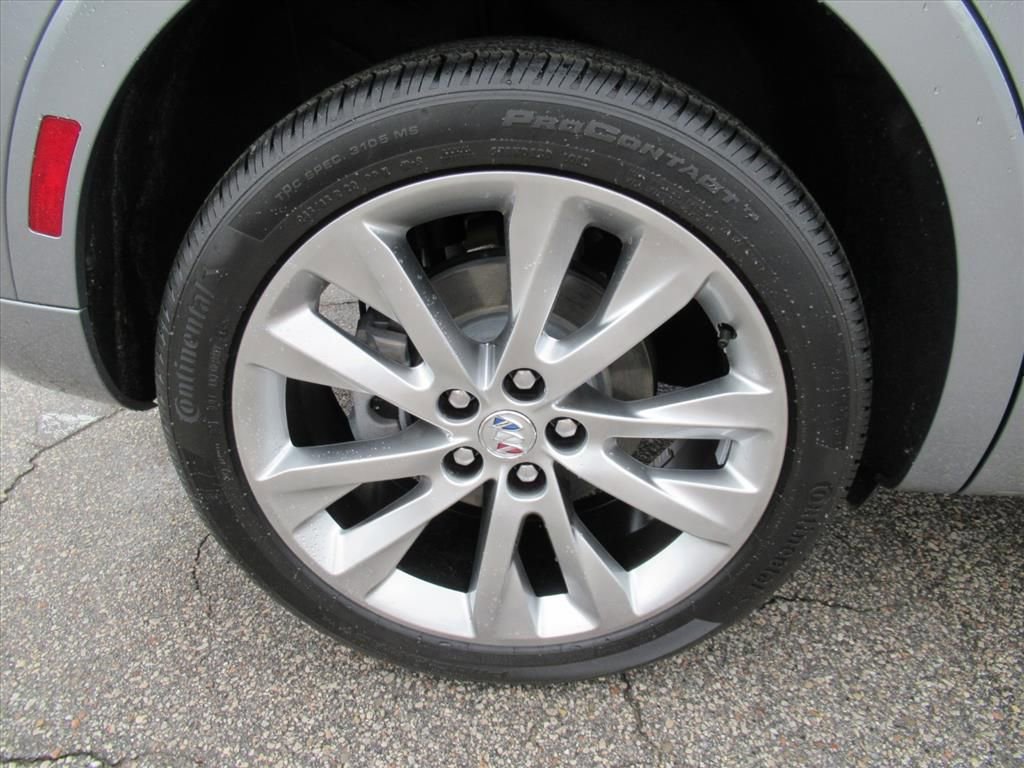 Used 2023 Buick Envision Avenir image 8