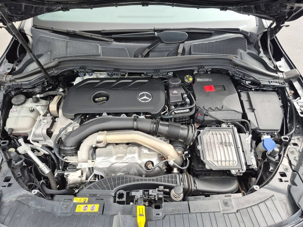 Used 2025 Mercedes-Benz GLA 250 image 35