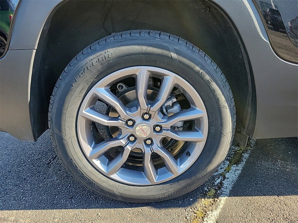 Used 2024 GMC Terrain SLT image 6