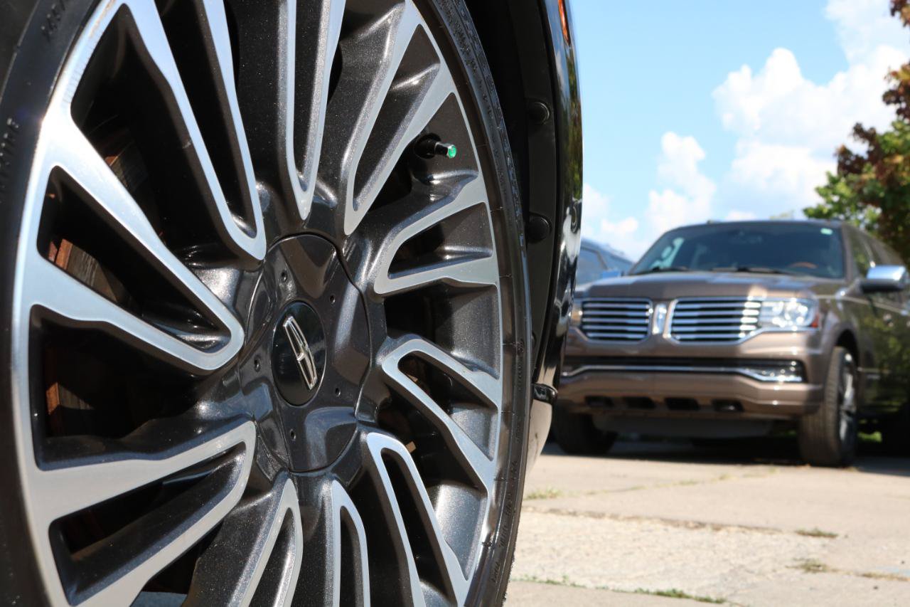 Used 2021 Lincoln Corsair Reserve w/ Equipment Group 201A AWD/4WD image 8