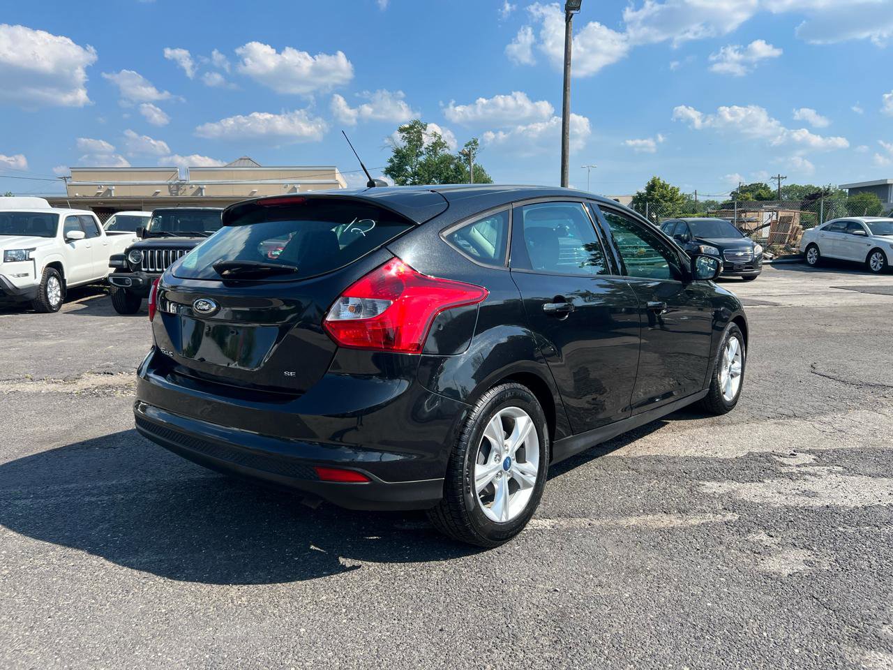 Used 2013 Ford Focus SE FWD image 4