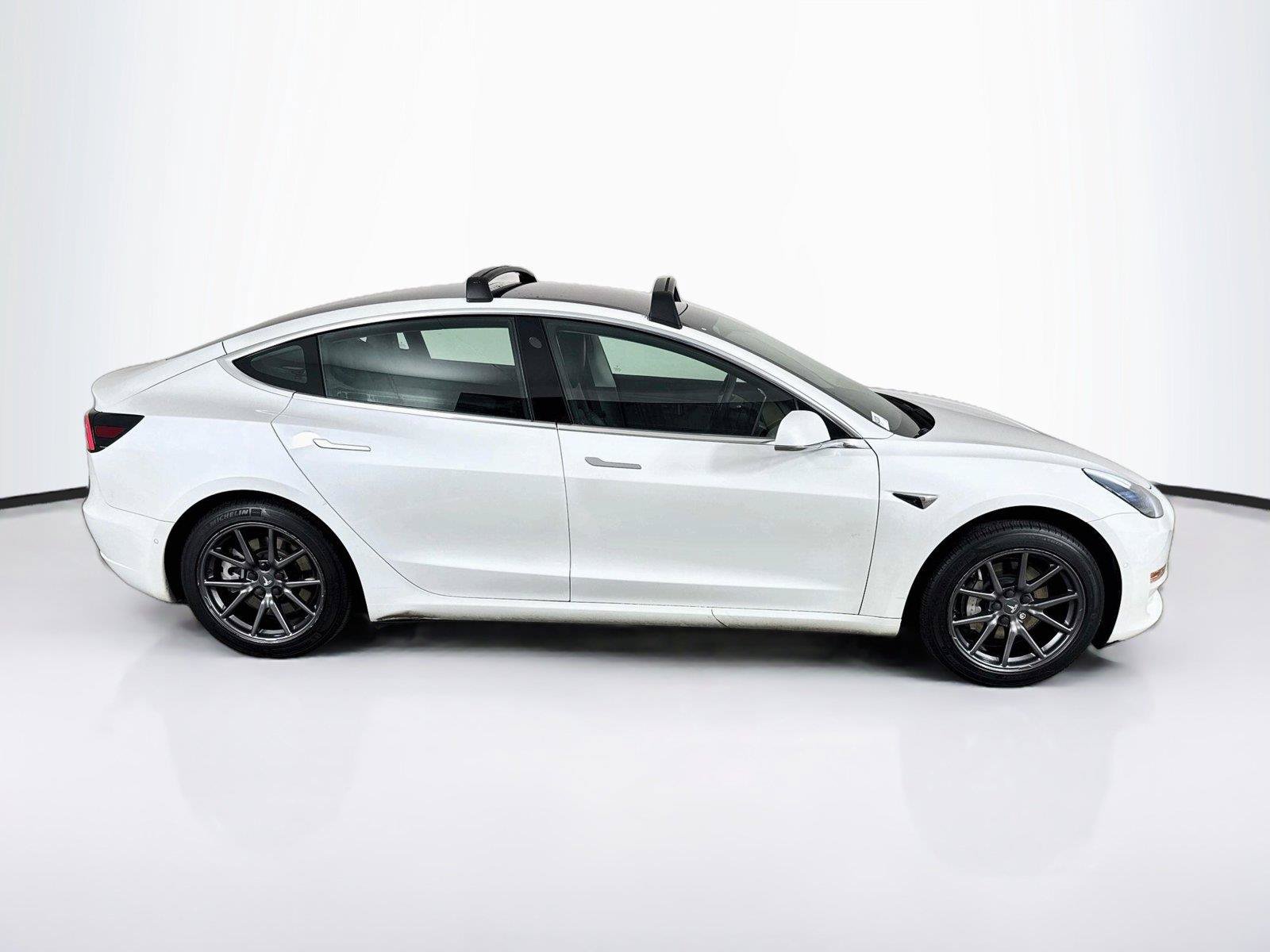 Used 2019 Tesla Model 3 Standard Range Plus RWD image 7