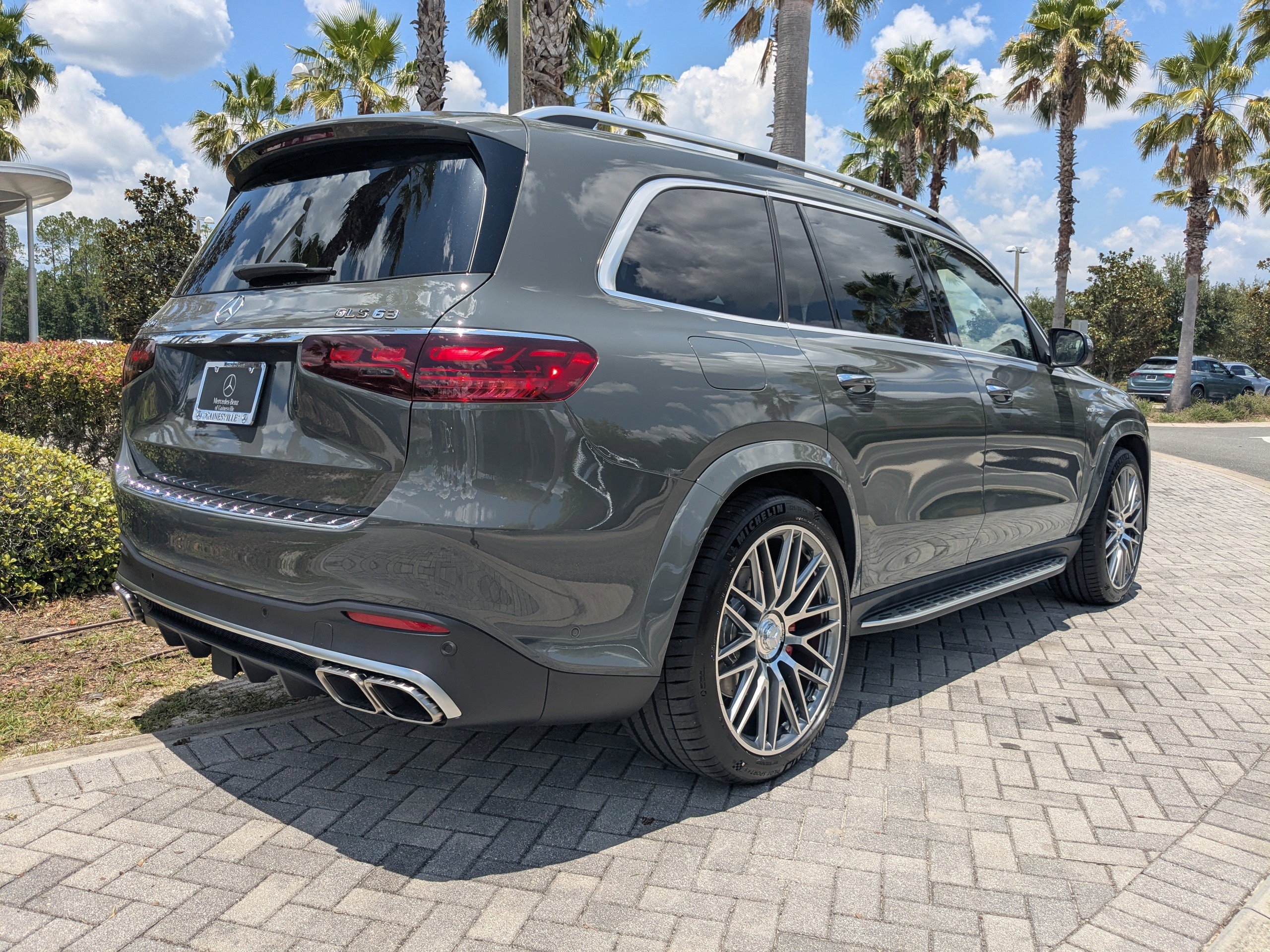 New 2025 Mercedes-Benz GLS 63 AMG 4MATIC image 6
