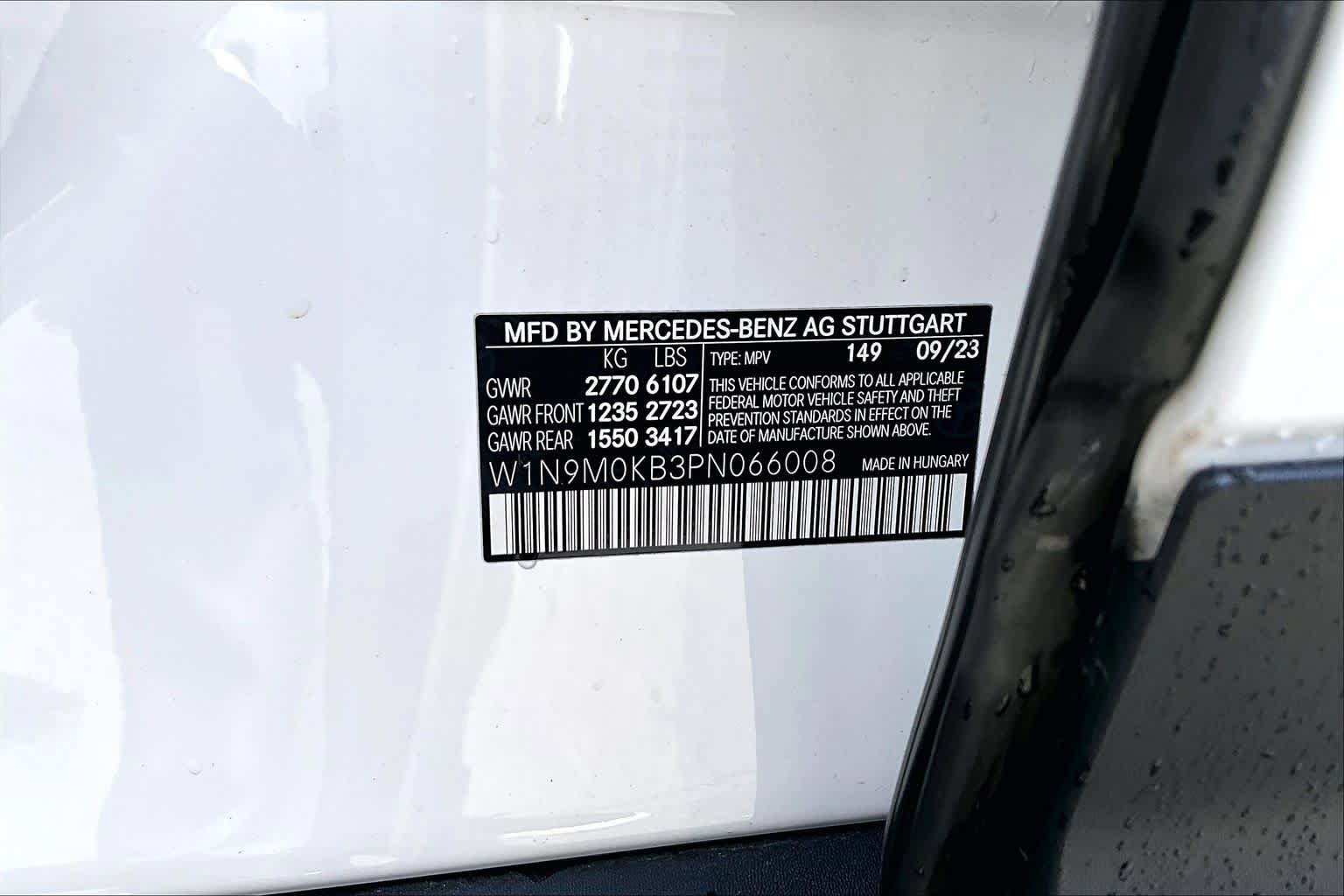 Used 2023 Mercedes-Benz EQB 300 4MATIC image 35