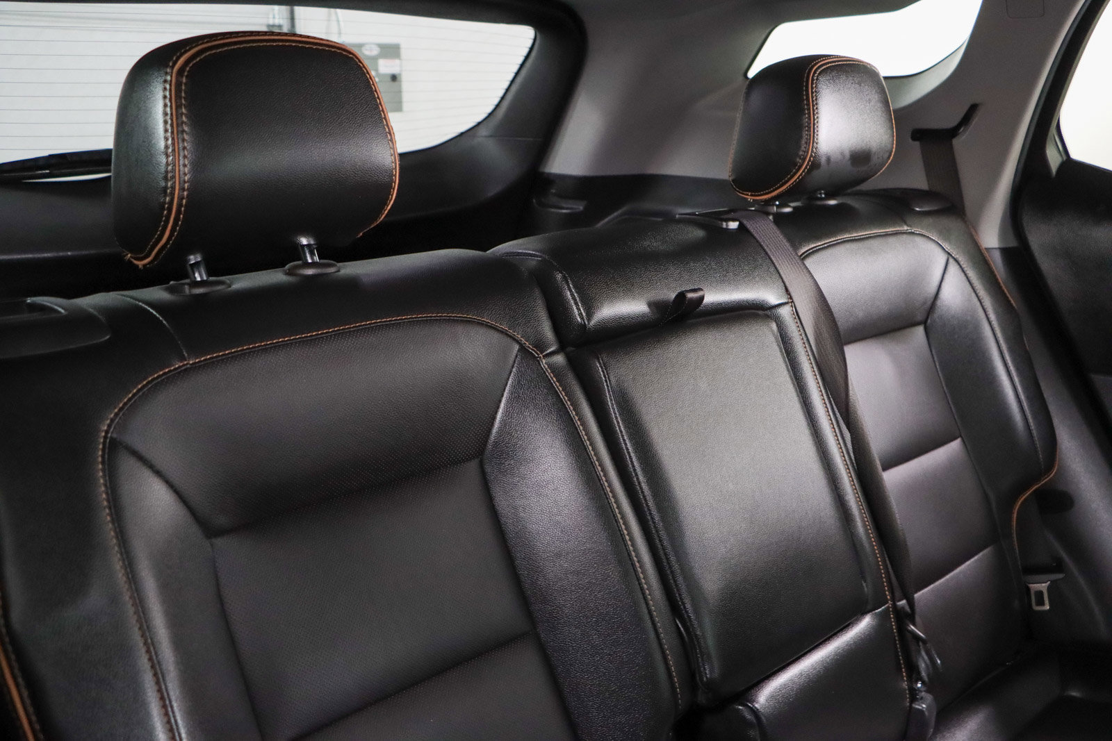 Used 2023 GMC Terrain AT4 image 27